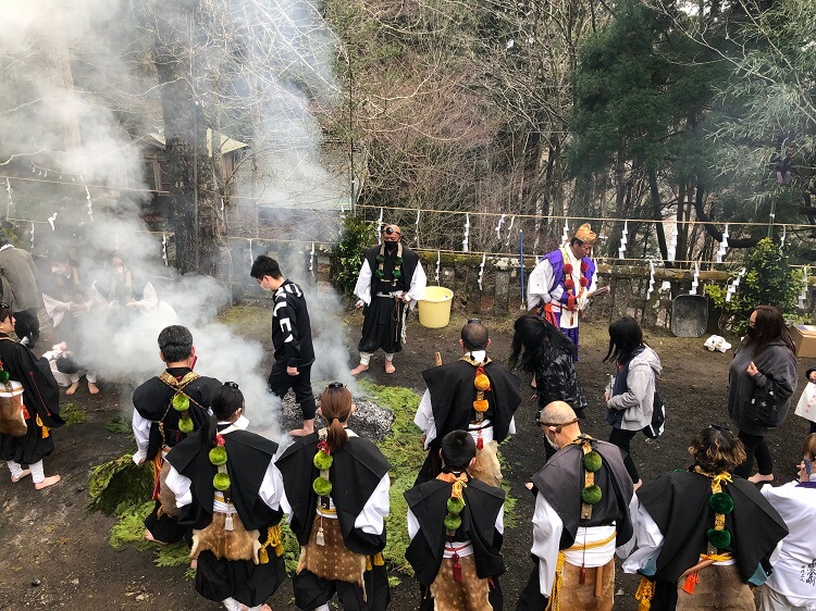 火渡り神事04